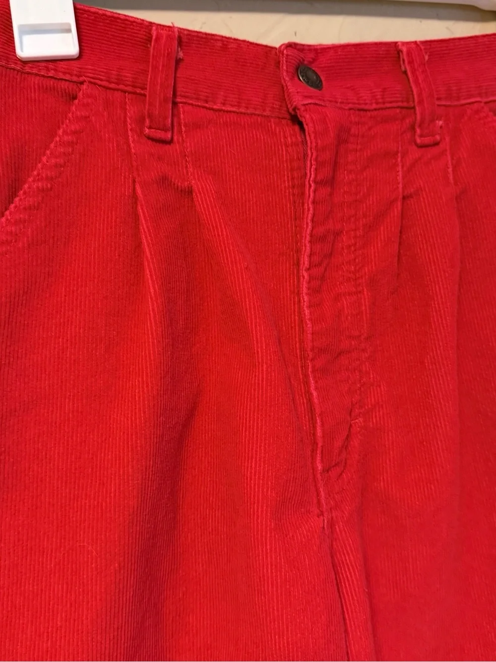 Vtg SMACS 80s High Waist Red Corduroy Pants 25x30 Tapered Mom Pant USA Raw Hem